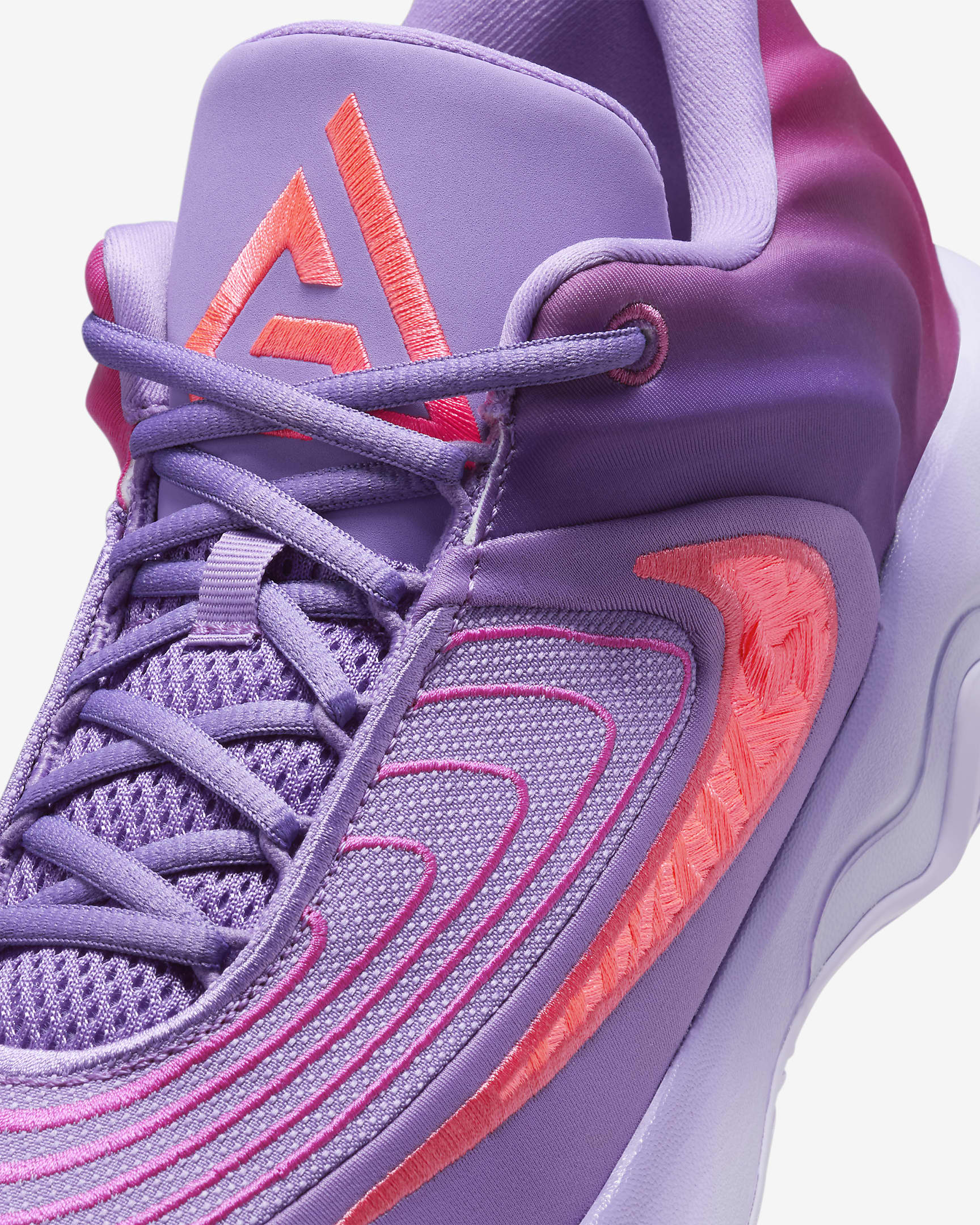 Giannis Immortality 4 "Black Raspberry"