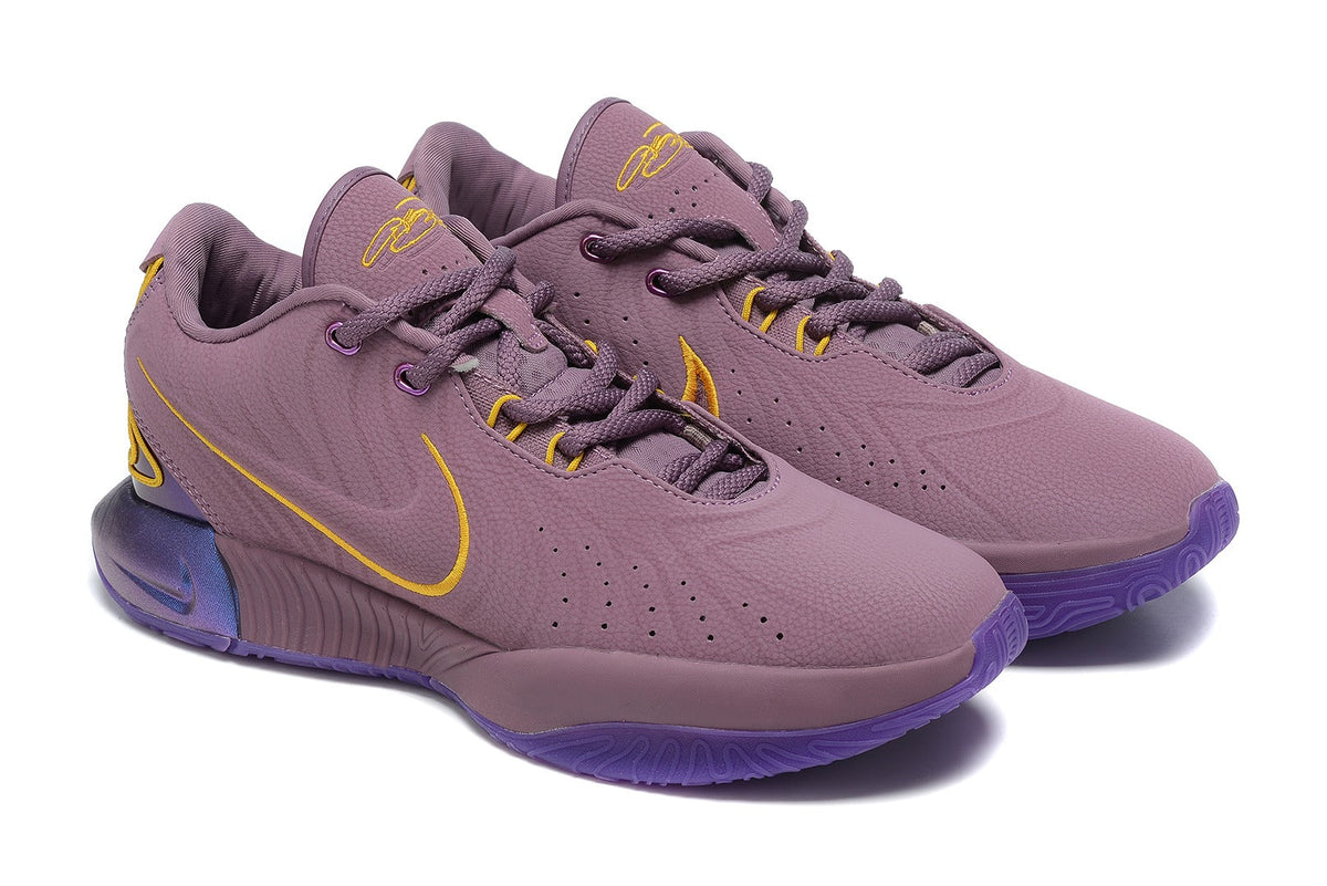 Nike LeBron 21 "Violet Dust"