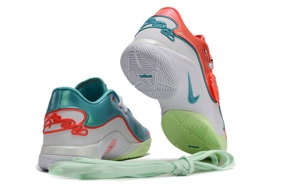 Nike LeBron 22 "Christmas"